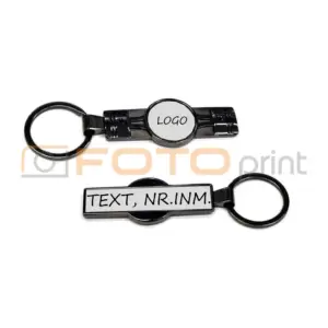 брелок черный лого или текст