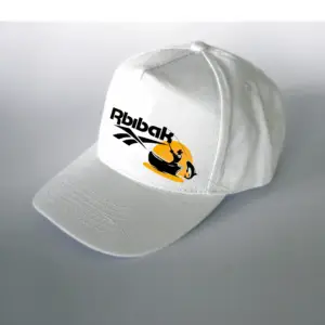 белая кепка рыбак